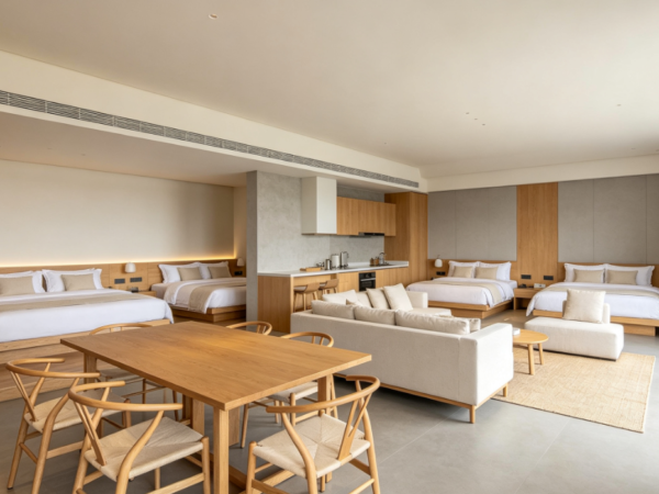 Group Suite – 4–6 Guests | Short-Term Group Stay